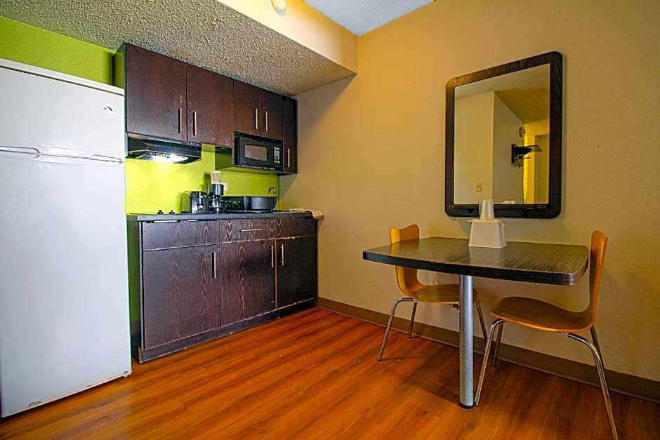 Studio Inn Exten Stay Oklahoma City Airport – Oklahoma City, OK