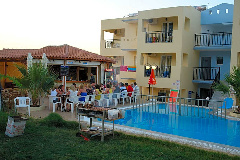 Sunshine Studios & Apartments