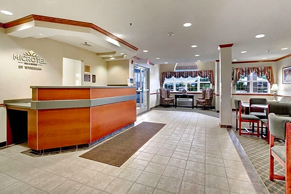 Microtel Inn & Suites by Wyndham Bridgeport