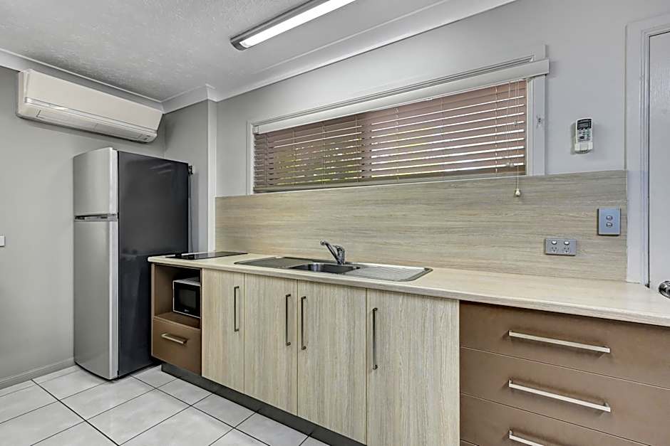 City Oasis Inn Townsville, SureStay Collection by BW