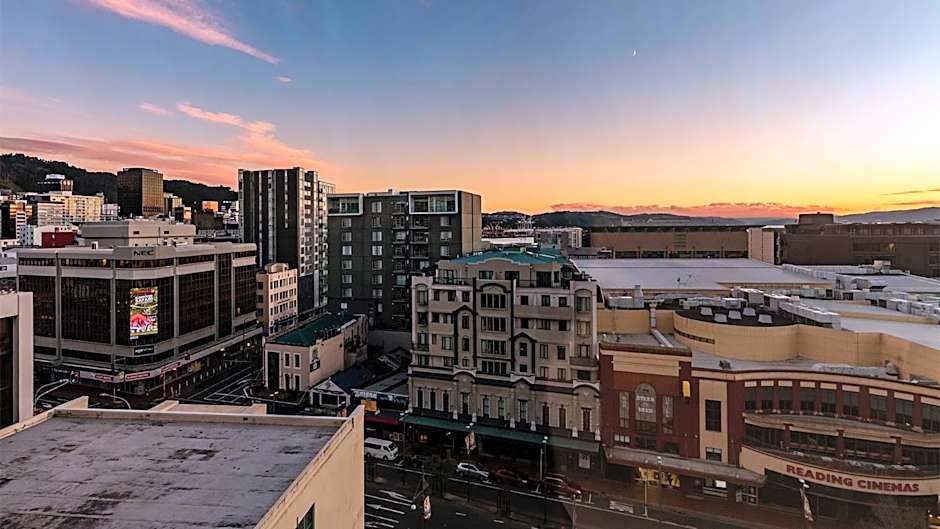 Oaks Wellington Hotel