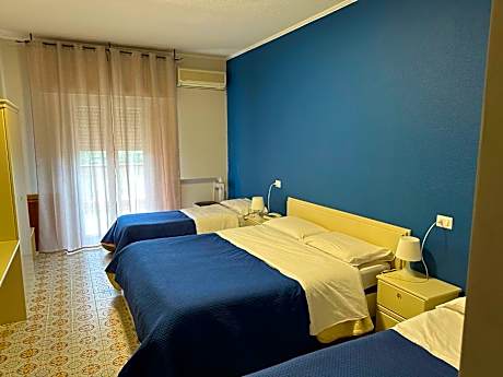 Quadruple Room with Balcony