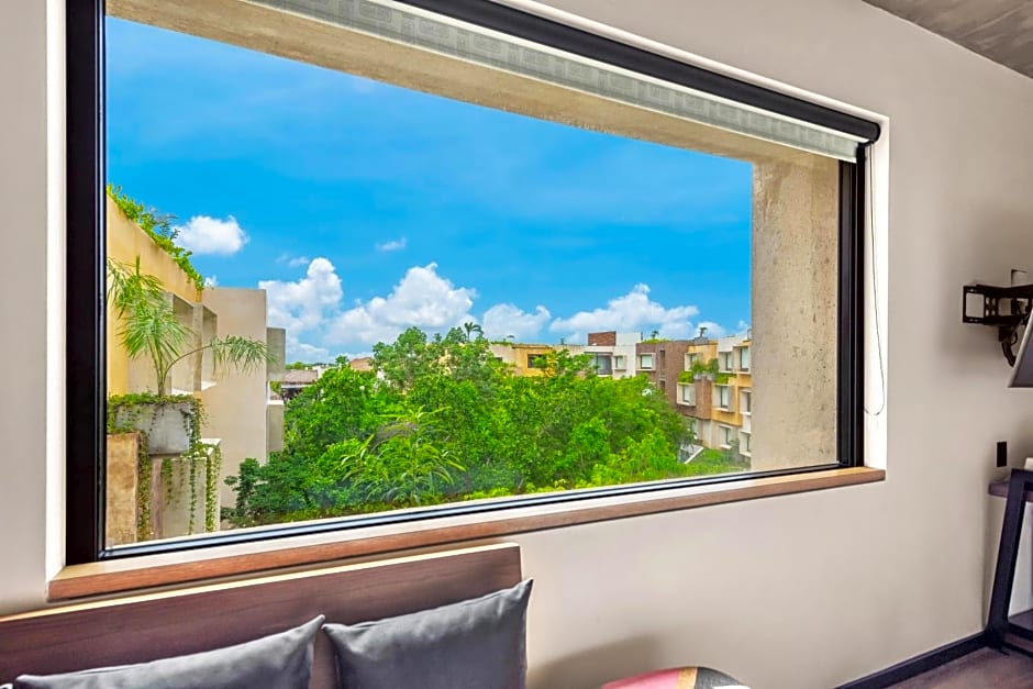 Aloft Tulum