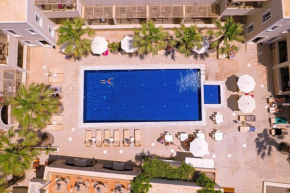 Rose Bay Hotel