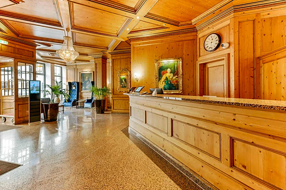 King's Hotel Center Superior