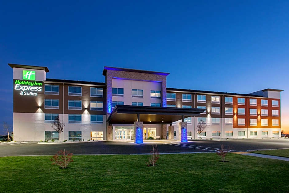 Holiday Inn Express and Suites Moses Lake By IHG