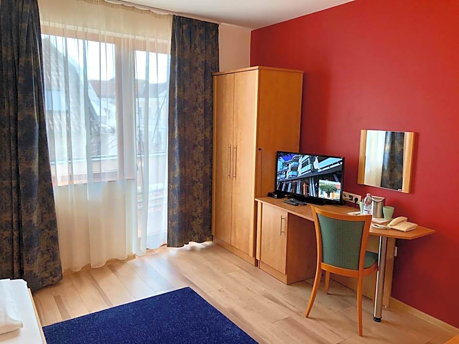 Semiramis Business Hotel