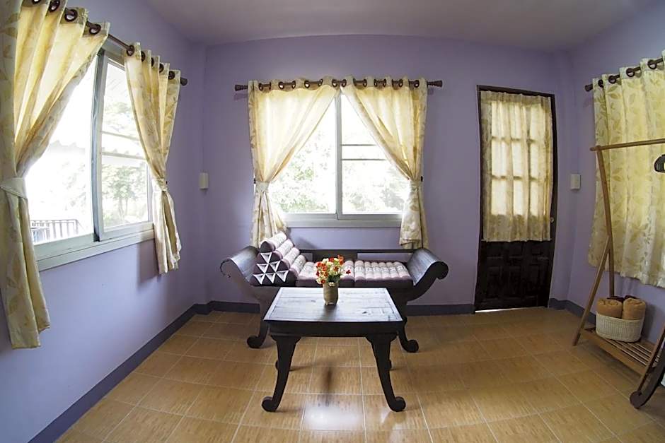 Pan Din Boutique Guest House