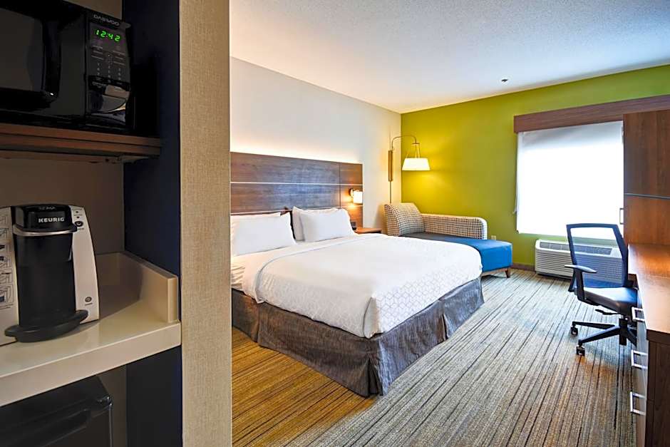 Holiday Inn Express Middletown/Newport By IHG