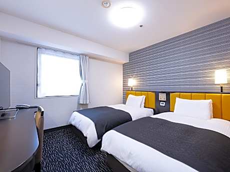 Twin Room - Non-Smoking