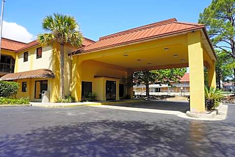 Fairview Inn & Suites Mobile