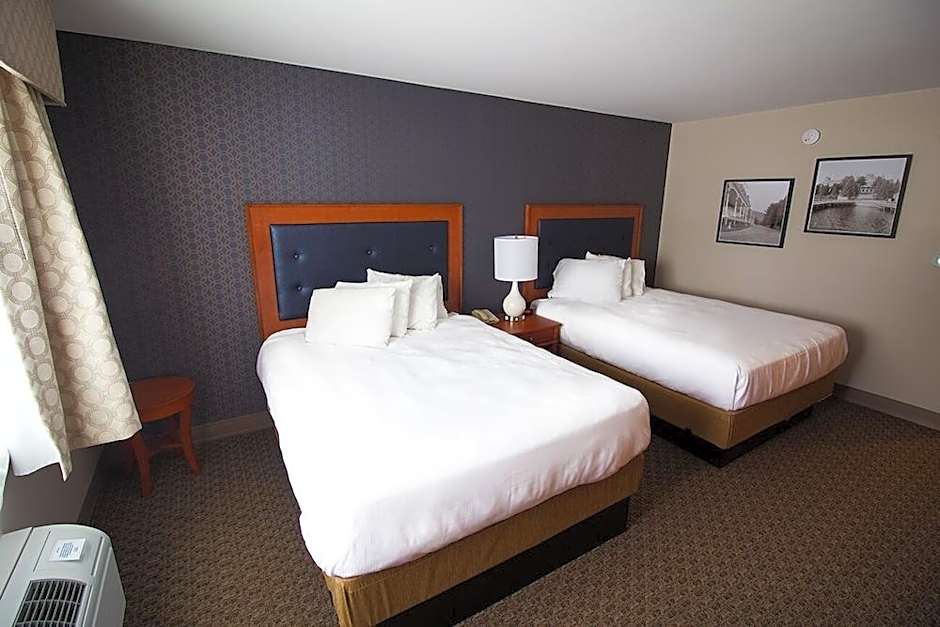 Fort William Henry Hotel and Conference Center