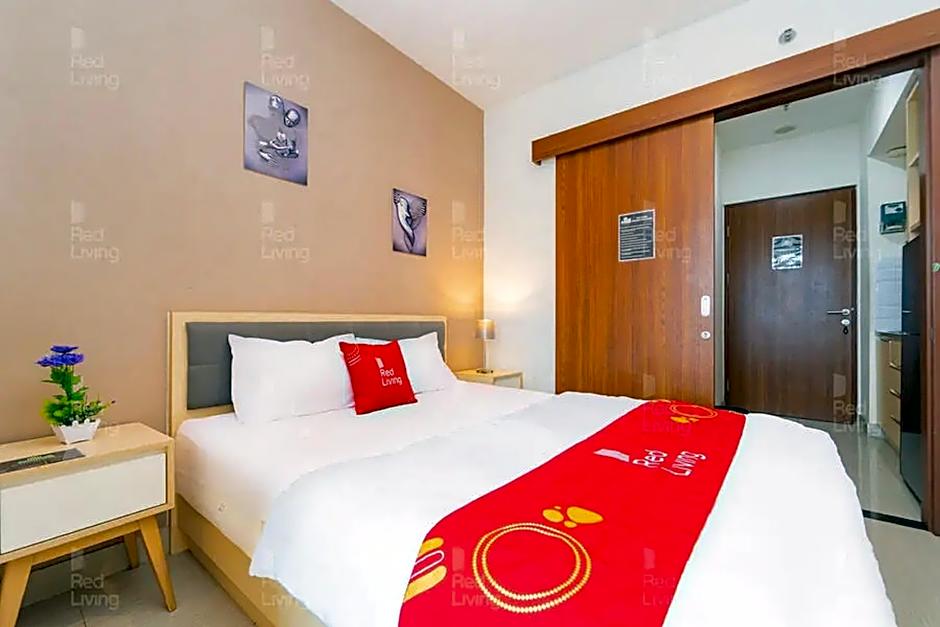 Redliving Apartemen Grand Kamala Lagoon Icha Rooms – Bekasi, ID