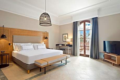 Royal Suite - The Level