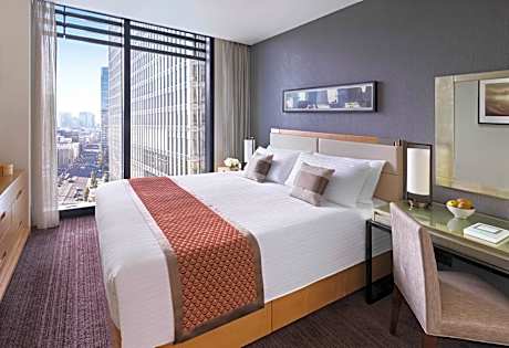 Deluxe One-Bedroom Suite