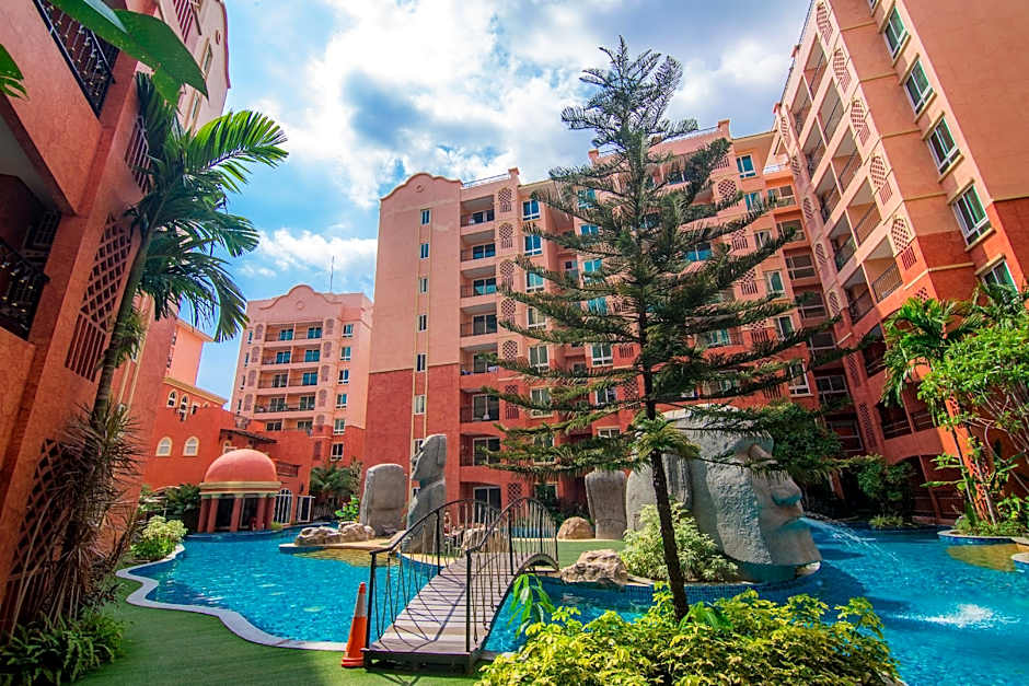 Seven Sea Condo & Water Park Pattaya By the Sea