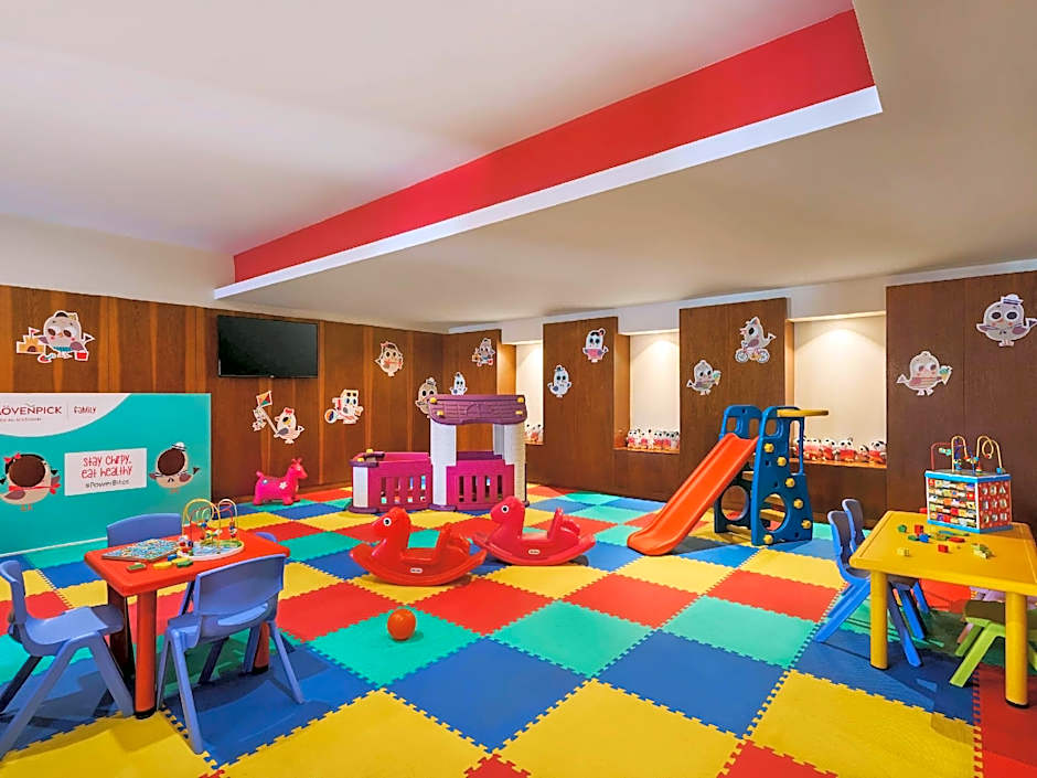 Anwar Al Madinah Movenpick Hotel