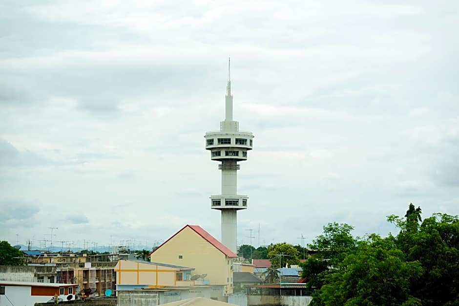 Sri U-Thong Grand Hotel