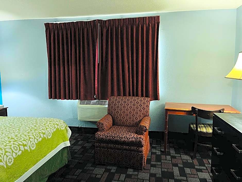 Rodeway Inn Whitehall