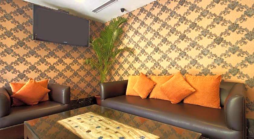 GIS SELECT BANJARA HILLS