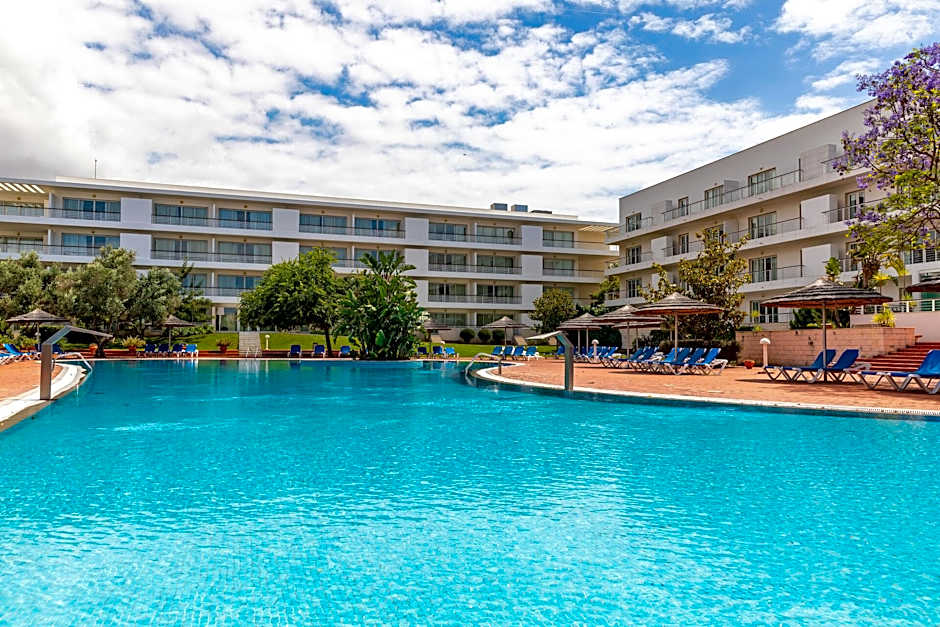 Marina Club Suite Hotel