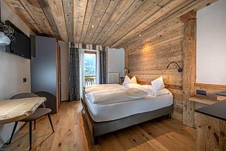 Junior Suite Deluxe with Terrace