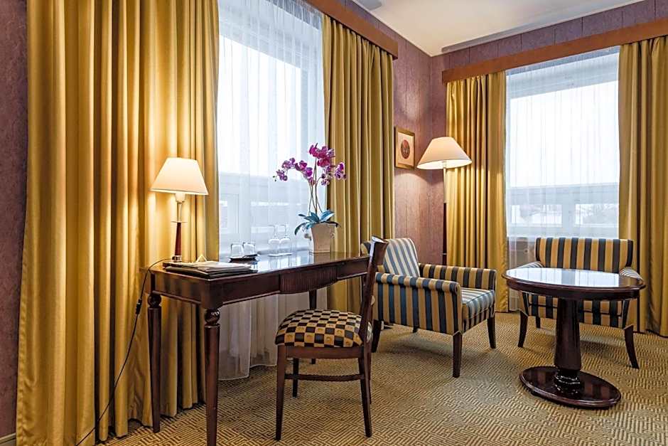 Grand Hotel Viljandi