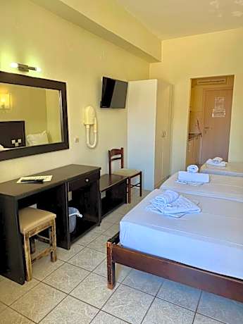 Standard Triple Studio