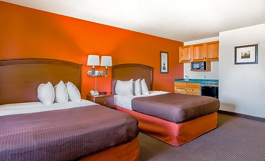 AmericInn by Wyndham Chamberlain - Conference Center