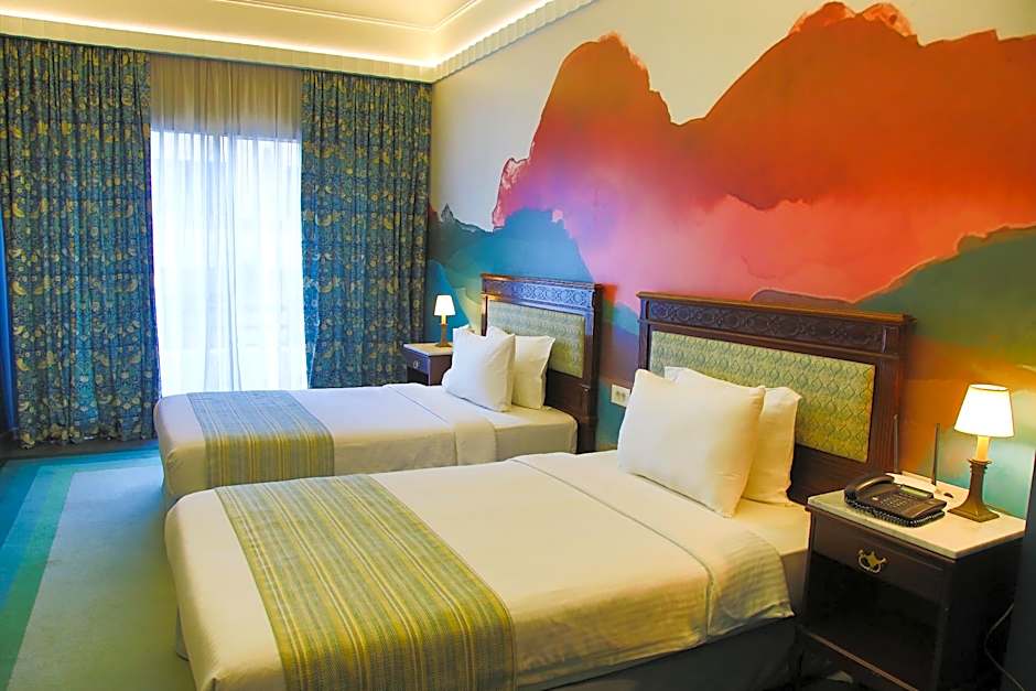Warwick Palm Beach Hotel