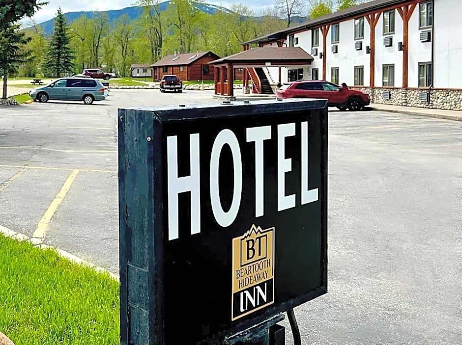 Beartooth Hideaway Inn & Cabins