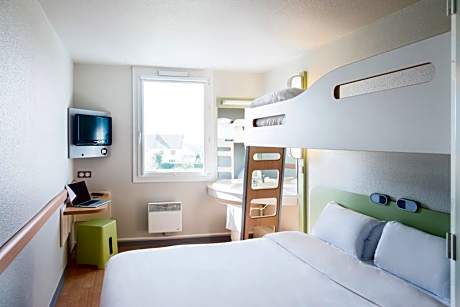 Triple Room with One Double Bed and One Bunk Bed