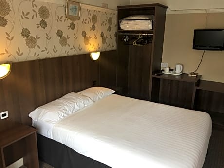 Double Room with ensuite 