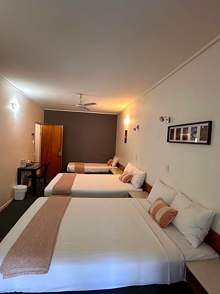 Ayr Traveller's Motel