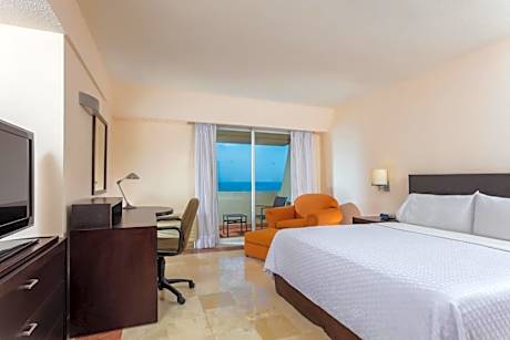 Deluxe Room, Ocean Front, 1 King