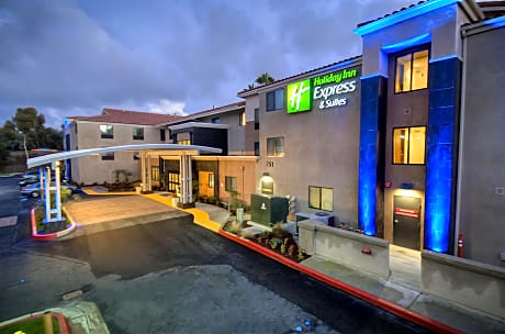 Holiday Inn Express Hotel & Suites Carlsbad Beach By IHG