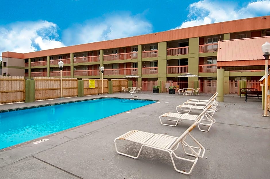 Super 8 by Wyndham Little Rock/Otter Creek