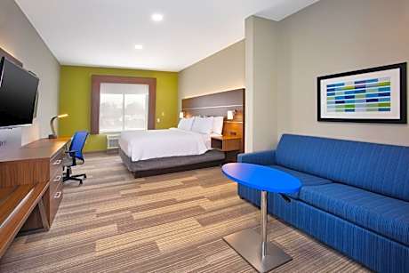 King Suite - Non-Smoking