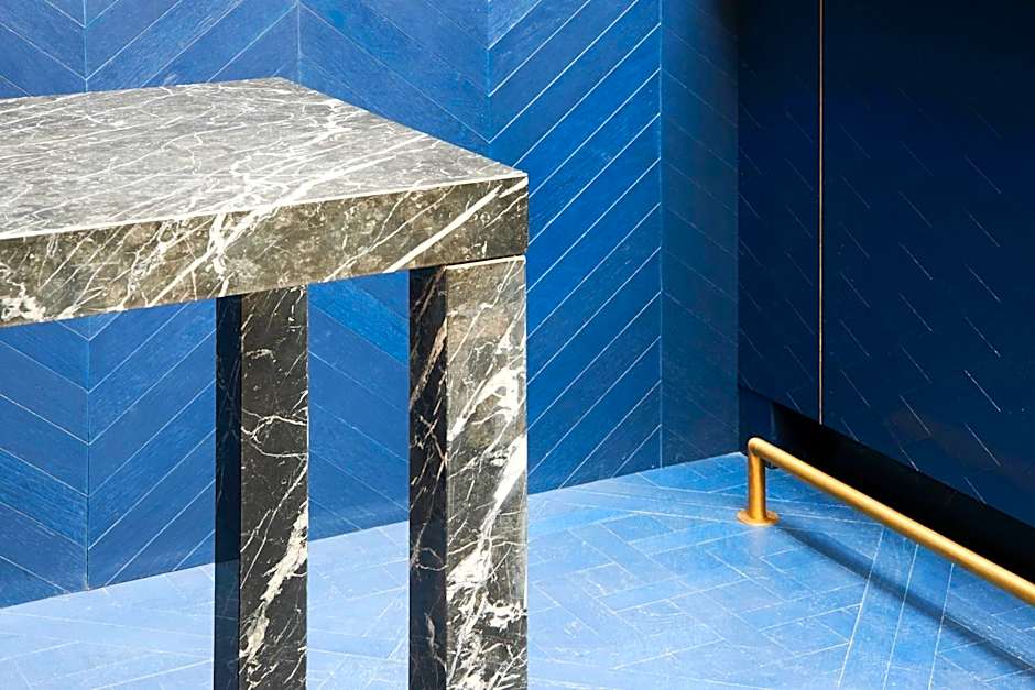 Perpetual Elysee Montaigne