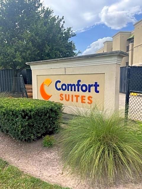Comfort Suites Medical District near Mall of Louisiana