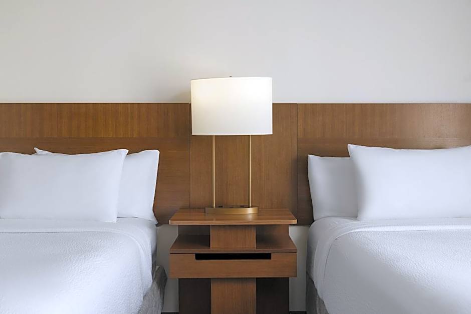 Fairfield Inn & Suites by Marriott Newark Liberty International Airport