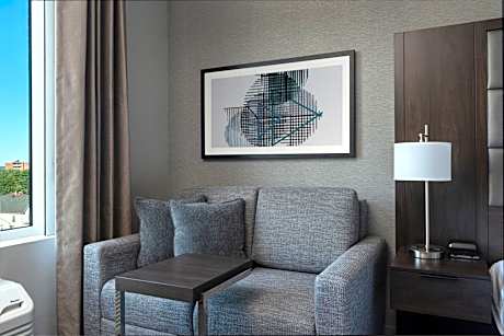 King Room - Hearing Accessible