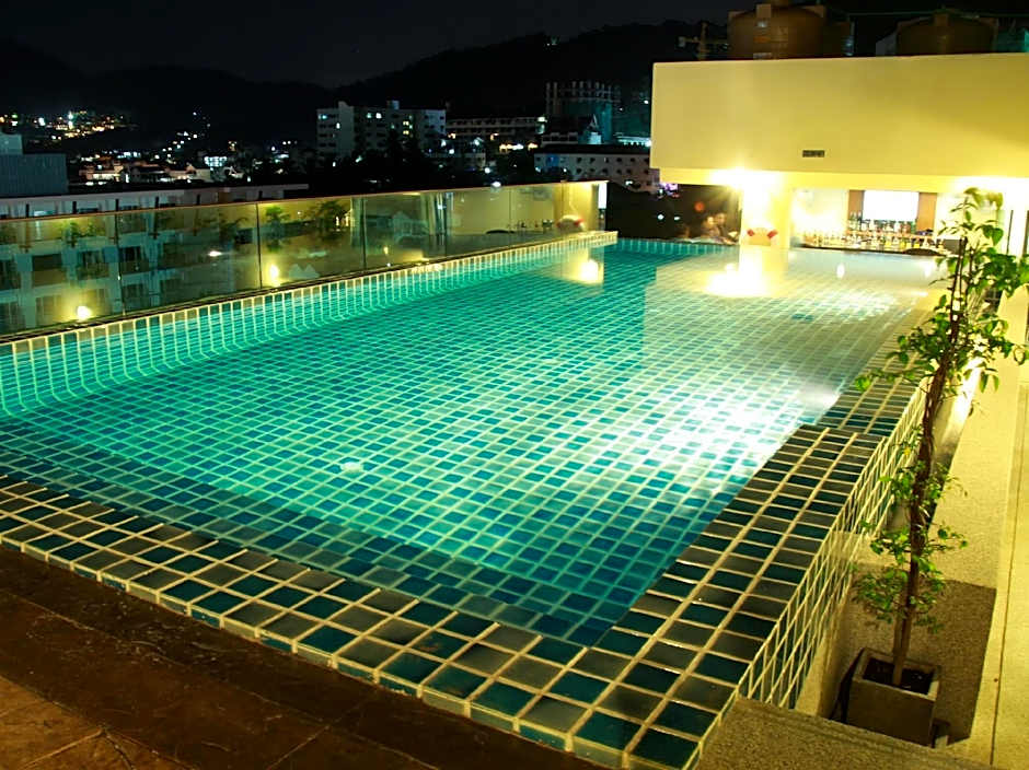 Hemingways Silk Hotel