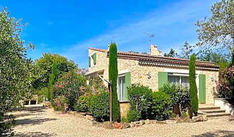 Domaine Au Coeur des Alpilles