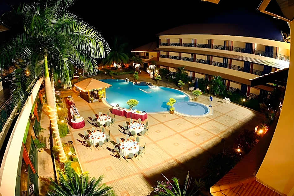 The Qamar Paka Resort