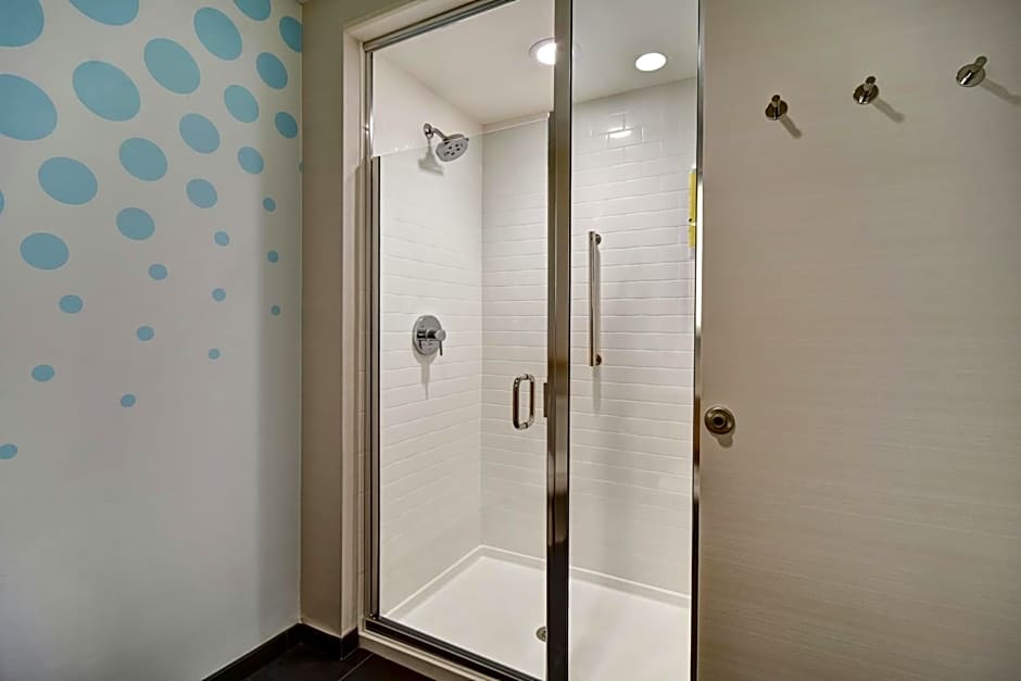 Tru By Hilton Raleigh Durham Airport