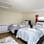 St Mary's - Modern Central Huge Studio Apartments