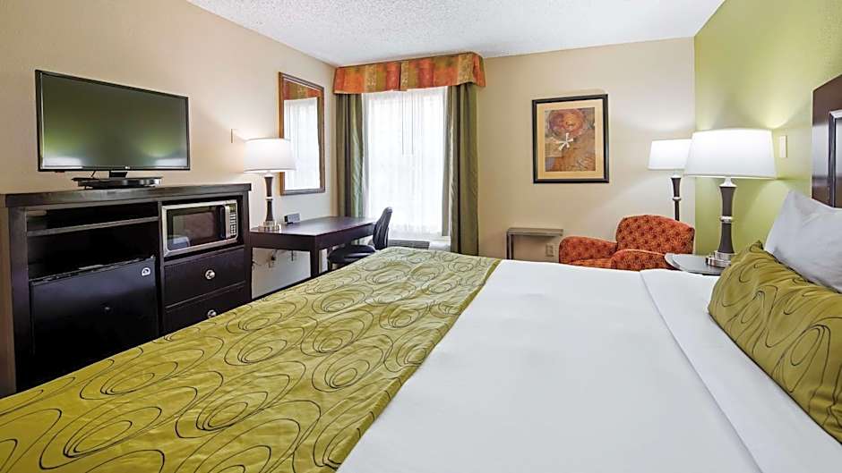 Best Western Plus Addison Dallas Hotel