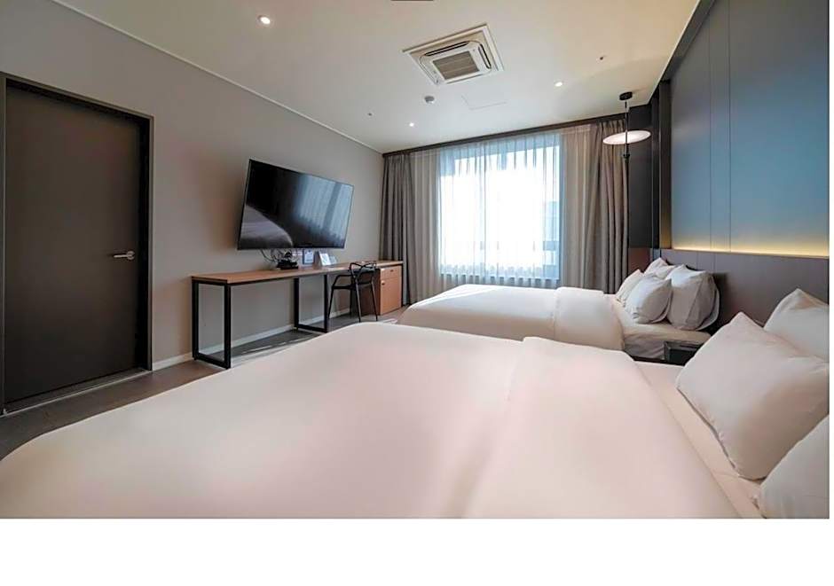Queentown hotel