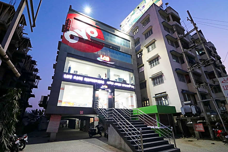 Super Hotel O Prabha Palace Lodge